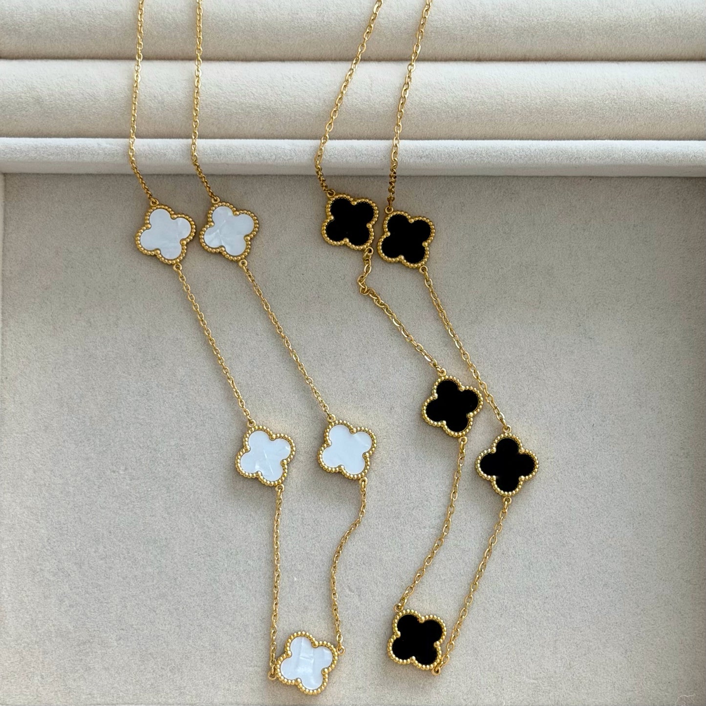 NASZYJNIK TINA czarny midi