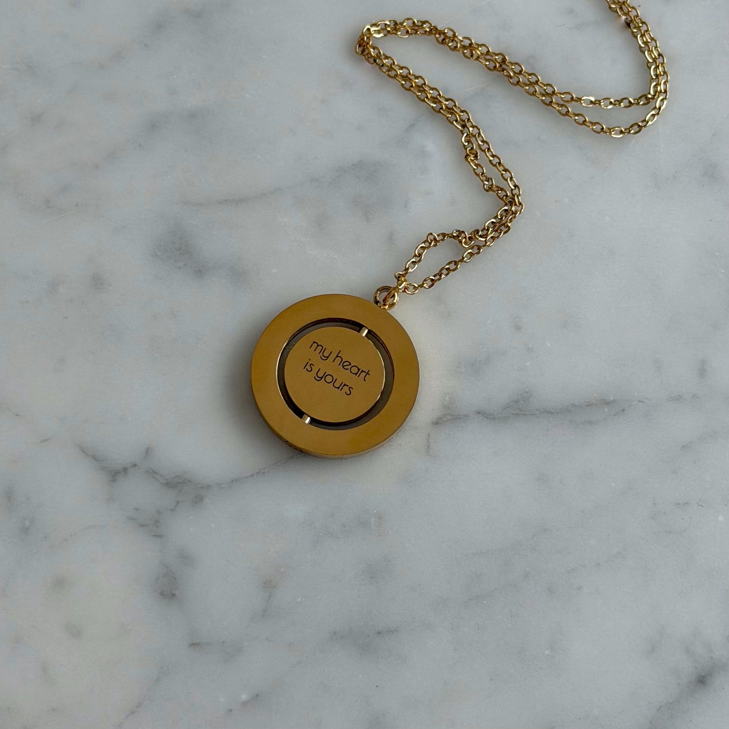 GRAWER • NASZYJNIK