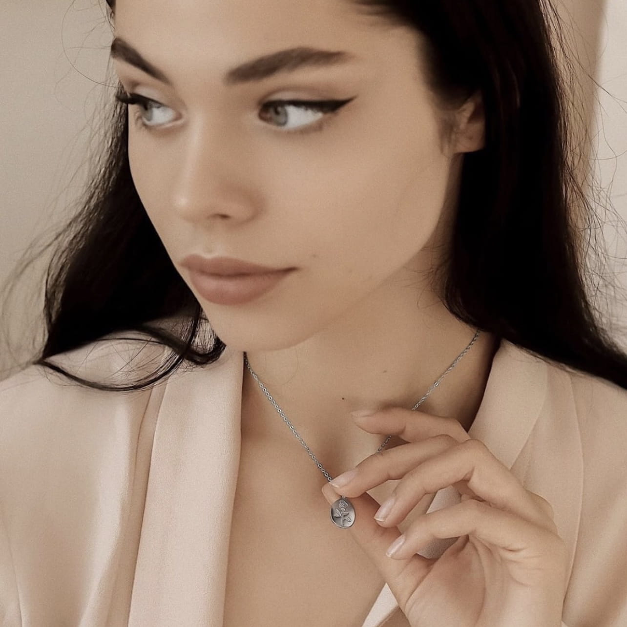 NASZYJNIK ROSE